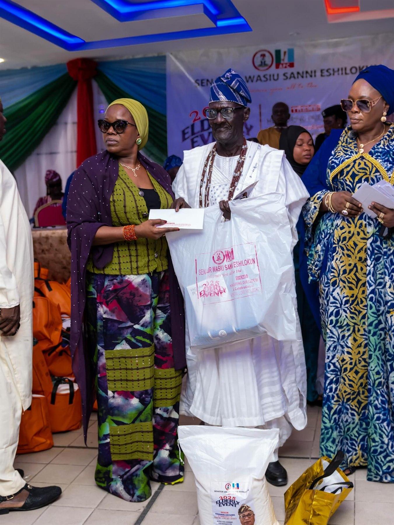 Annual Elderly Empowerment Program of Sen. Wasiu Sanni Eshinlokun image 8
