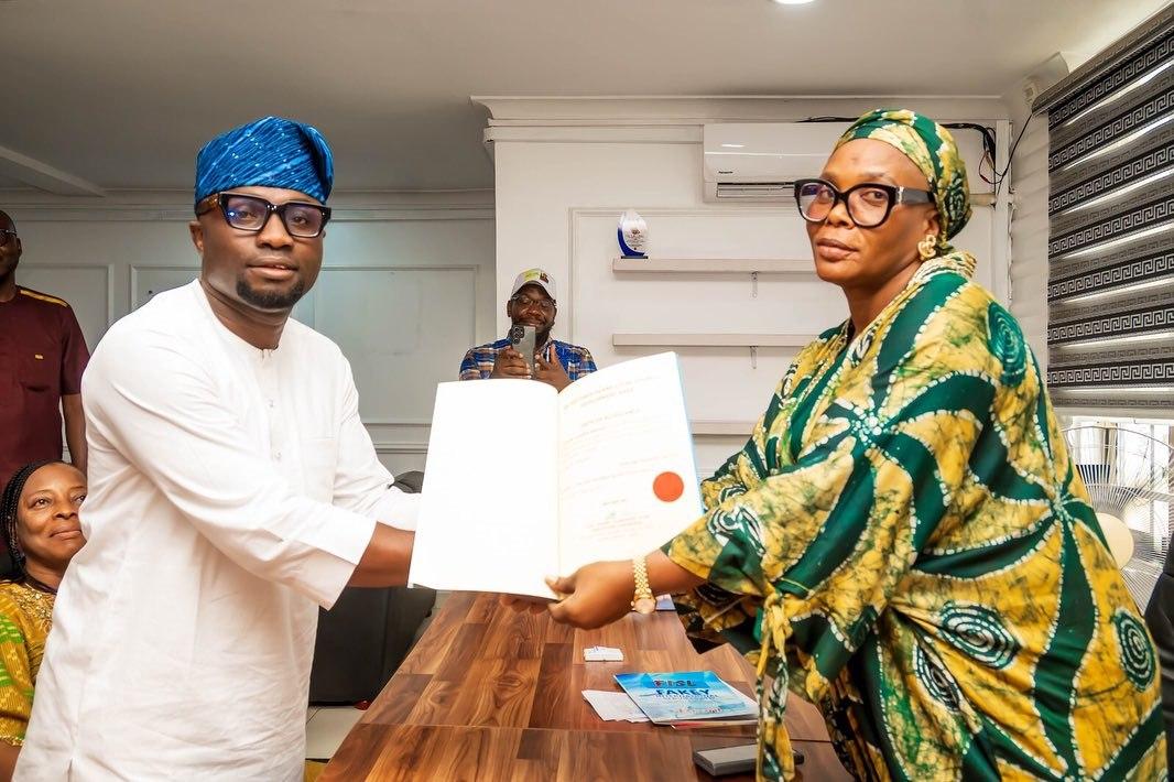 Swearing In Hon. Taofeek Abiola Afolabi as Chief of Staff image 3
